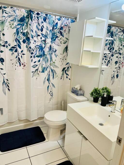 Deluxe Suite Toronto Eksteriør bilde