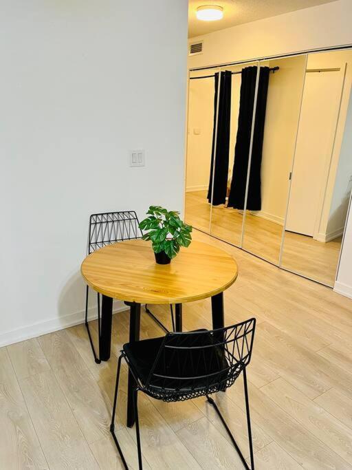 Deluxe Suite Toronto Eksteriør bilde