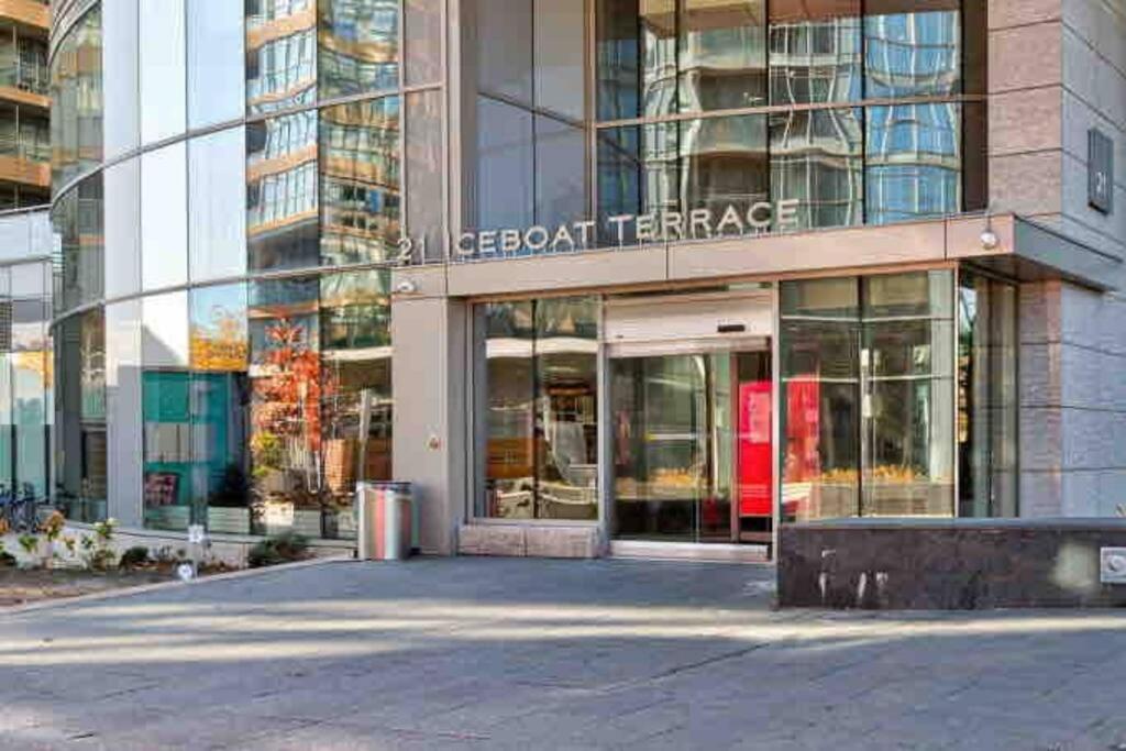 Deluxe Suite Toronto Eksteriør bilde